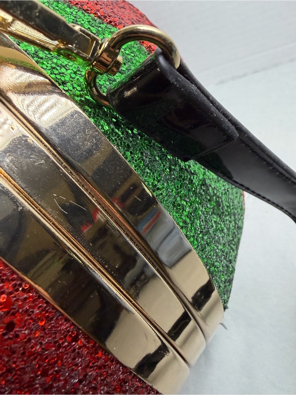 Christmas Ornament Purse Red Green Glitter Round Hard Case Crossbody Bag - Picture 9 of 13